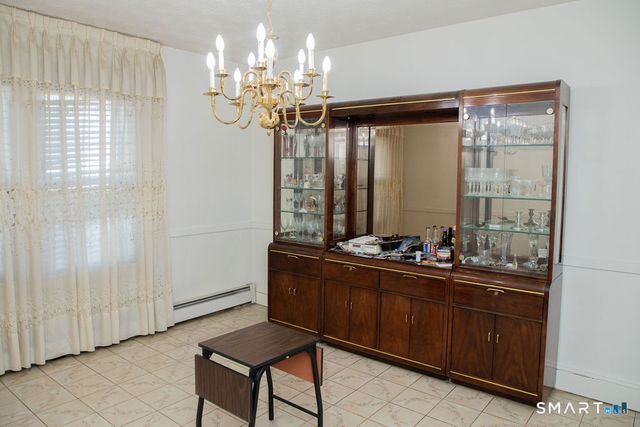 66 Redding Street, Hartford, CT 06114