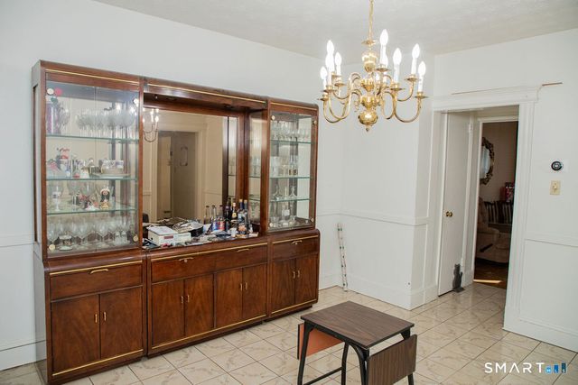 66 Redding Street, Hartford, CT 06114