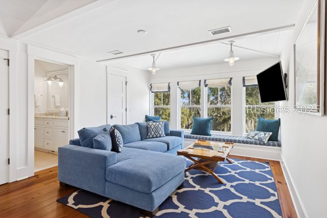 362 Mount Pelia Rd, Bluffton, SC 29910