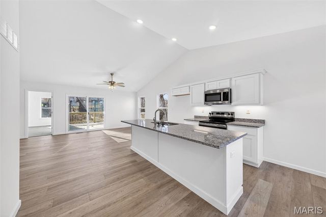 10424 Walnut Lane, Foristell, MO 63348