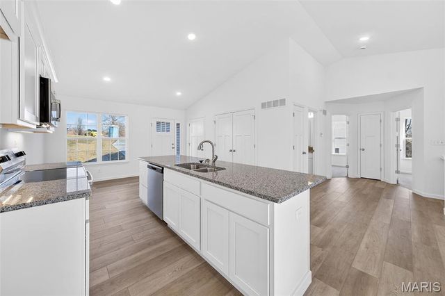 10424 Walnut Lane, Foristell, MO 63348