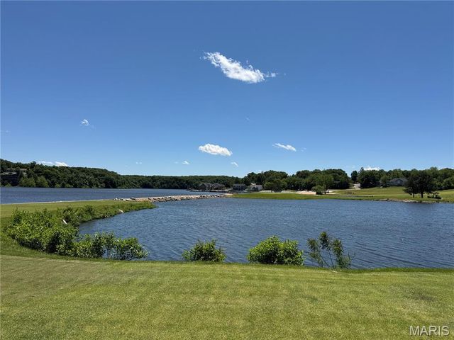 10424 Walnut Lane, Foristell, MO 63348