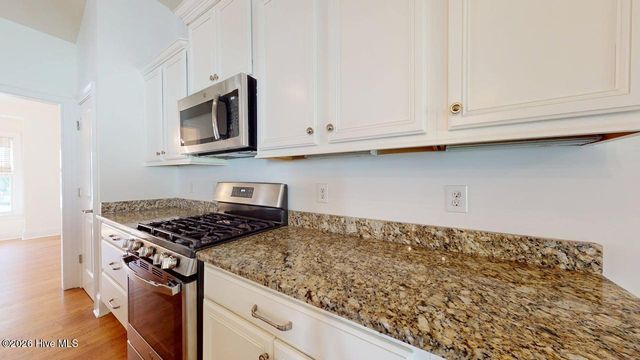 112 S Bracken Fern Lane, Southern Pines, NC 28387