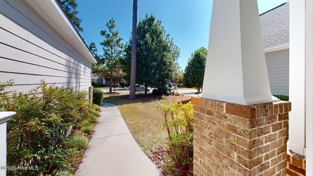 112 S Bracken Fern Lane, Southern Pines, NC 28387