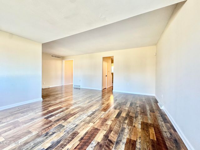 5307 Clover Lane, Toledo, OH 43623