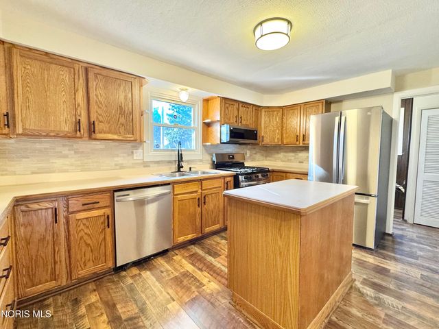 5307 Clover Lane, Toledo, OH 43623
