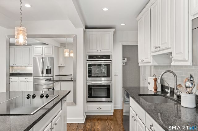 123 Lyons Plain Road, Weston, CT 06883