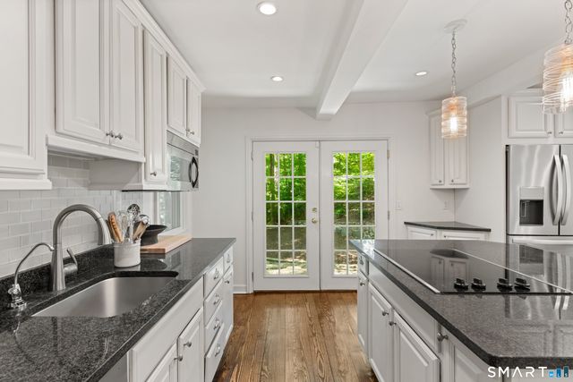 123 Lyons Plain Road, Weston, CT 06883