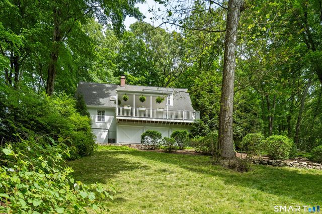 123 Lyons Plain Road, Weston, CT 06883