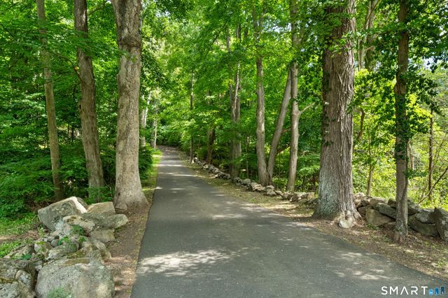 123 Lyons Plain Road, Weston, CT 06883