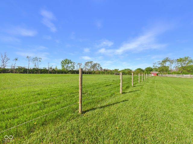 2951 E Cross Street, Anderson, IN 46012