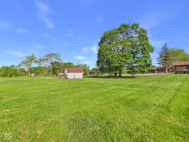 2951 E Cross Street, Anderson, IN 46012
