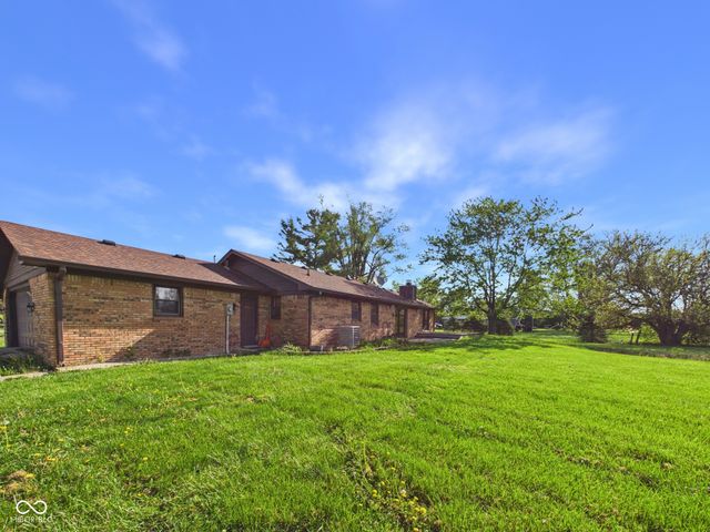 2951 E Cross Street, Anderson, IN 46012