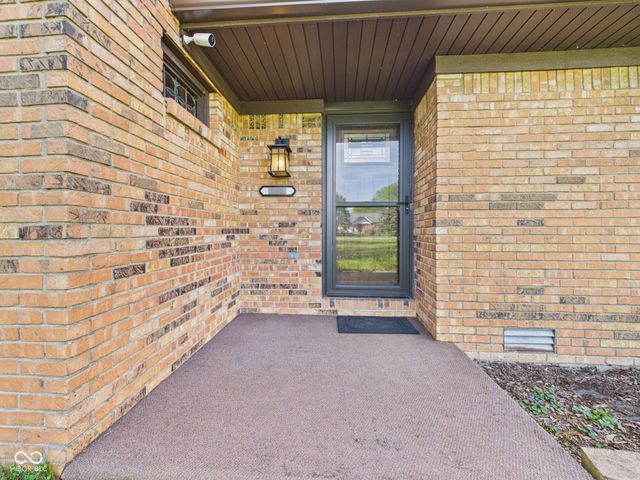2951 E Cross Street, Anderson, IN 46012