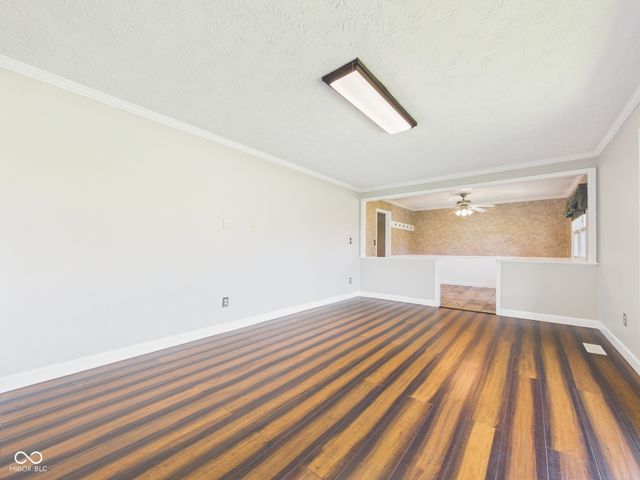 2951 E Cross Street, Anderson, IN 46012