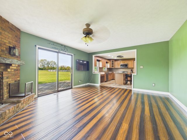 2951 E Cross Street, Anderson, IN 46012