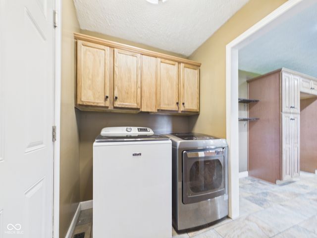 2951 E Cross Street, Anderson, IN 46012