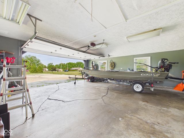 2951 E Cross Street, Anderson, IN 46012