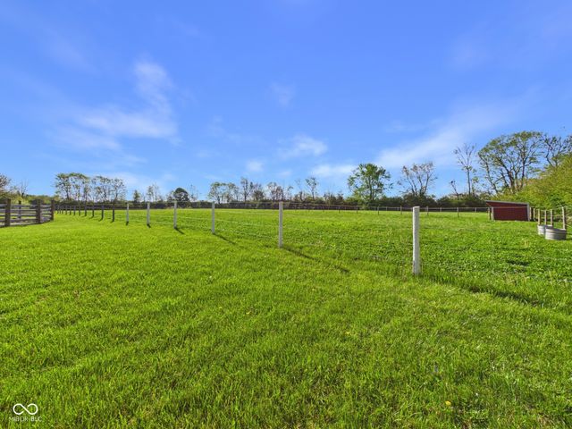 2951 E Cross Street, Anderson, IN 46012