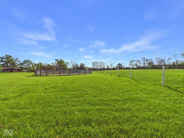 2951 E Cross Street, Anderson, IN 46012