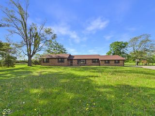 2951 E Cross Street, Anderson, IN 46012