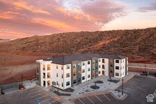 226 N CLIFFSIDE DR #L300, Hurricane, UT 84737