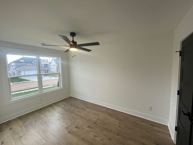 117 Sweet Clover Ct, Clarksville, TN 37040