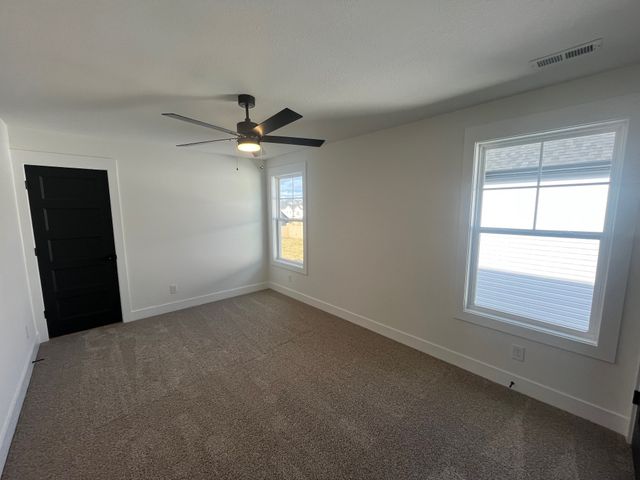 117 Sweet Clover Ct, Clarksville, TN 37040