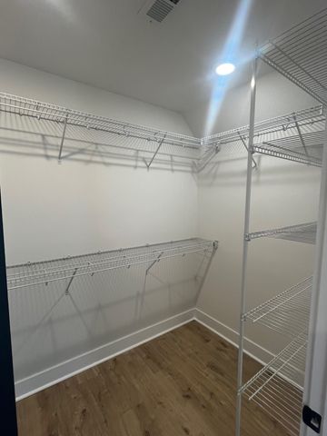 117 Sweet Clover Ct, Clarksville, TN 37040