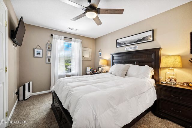 7518 NW Chatham Circle, Knoxville, TN 37909