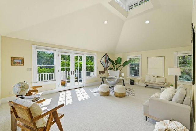 120 Oak Meadow Drive, Los Gatos, CA 95032