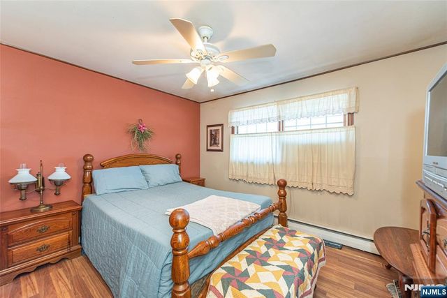 49 Skyline Lake Drive, Ringwood, NJ 07456