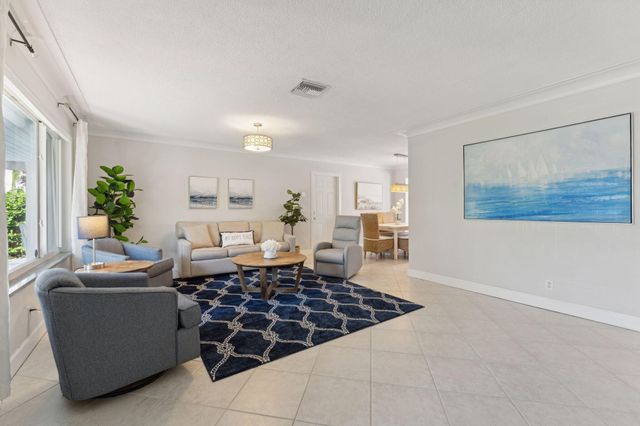 2691 NE 18th Street, Pompano Beach, FL 33062