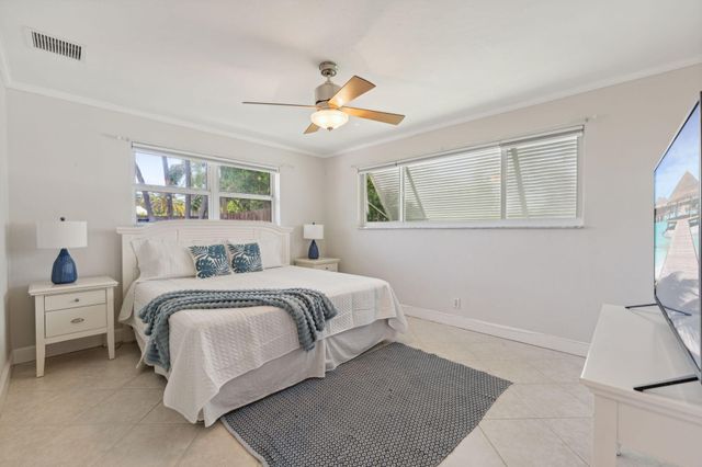 2691 NE 18th Street, Pompano Beach, FL 33062