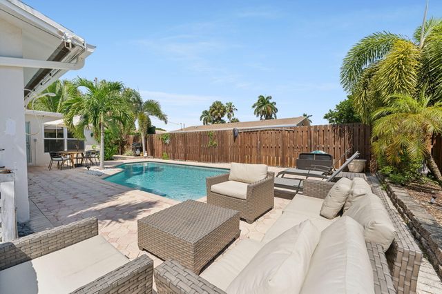 2691 NE 18th Street, Pompano Beach, FL 33062