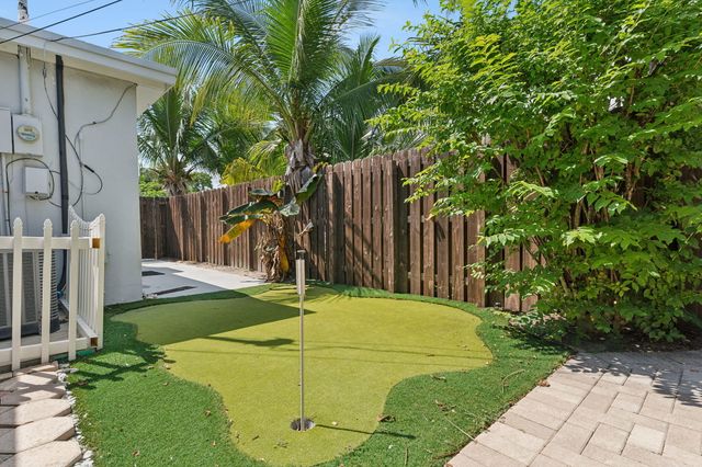 2691 NE 18th Street, Pompano Beach, FL 33062