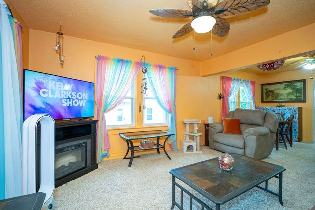 201 E 13th Street N, Newton, IA 50208