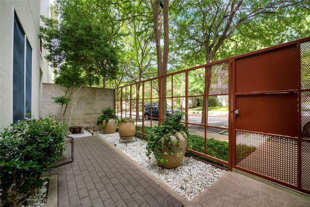 4026 Travis Street C, Dallas, TX 75204
