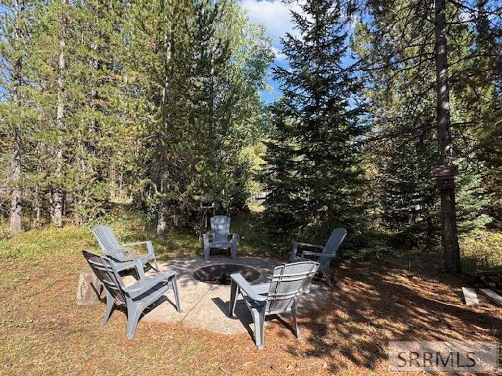 Image 25 of property listing at 4069 Yale Creek Road, Island Park, ID 83429