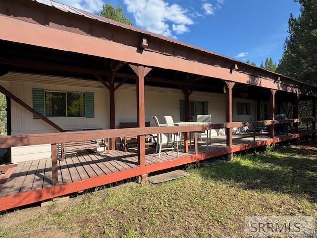 Image 6 of property listing at 4069 Yale Creek Road, Island Park, ID 83429