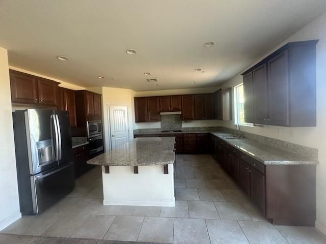 12011 Quail Falls Way, Rancho Cordova, CA 95742