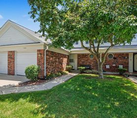 7360 S Kingston Court 23, Westland, MI 48185