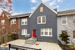 1113 PENN ST NE #4, Washington, DC 20002