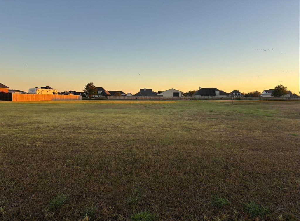 4302 Majestic Drive Drive, Baytown, TX 77523