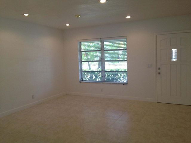 2098 NE 4th Court, Boca Raton, FL 33431