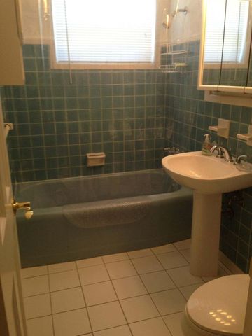 2098 NE 4th Court, Boca Raton, FL 33431