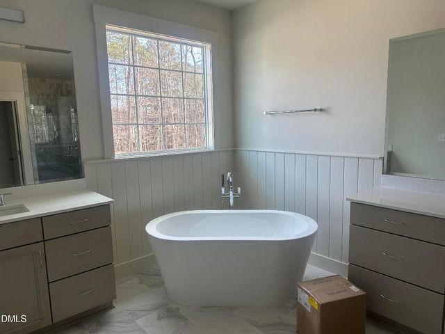 401 Stable Vly Drive, Fuquay Varina, NC 27526