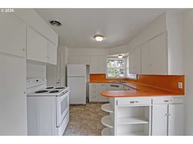 11720 Sw 11TH St, Beaverton, OR 97005