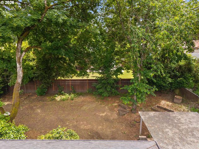 11720 Sw 11TH St, Beaverton, OR 97005