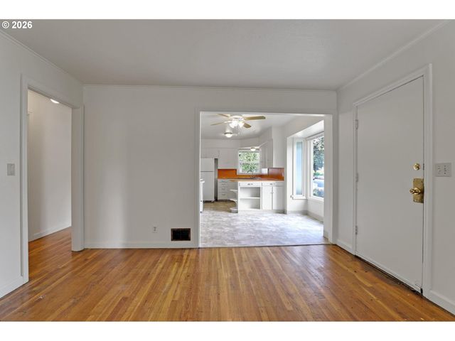 11720 Sw 11TH St, Beaverton, OR 97005